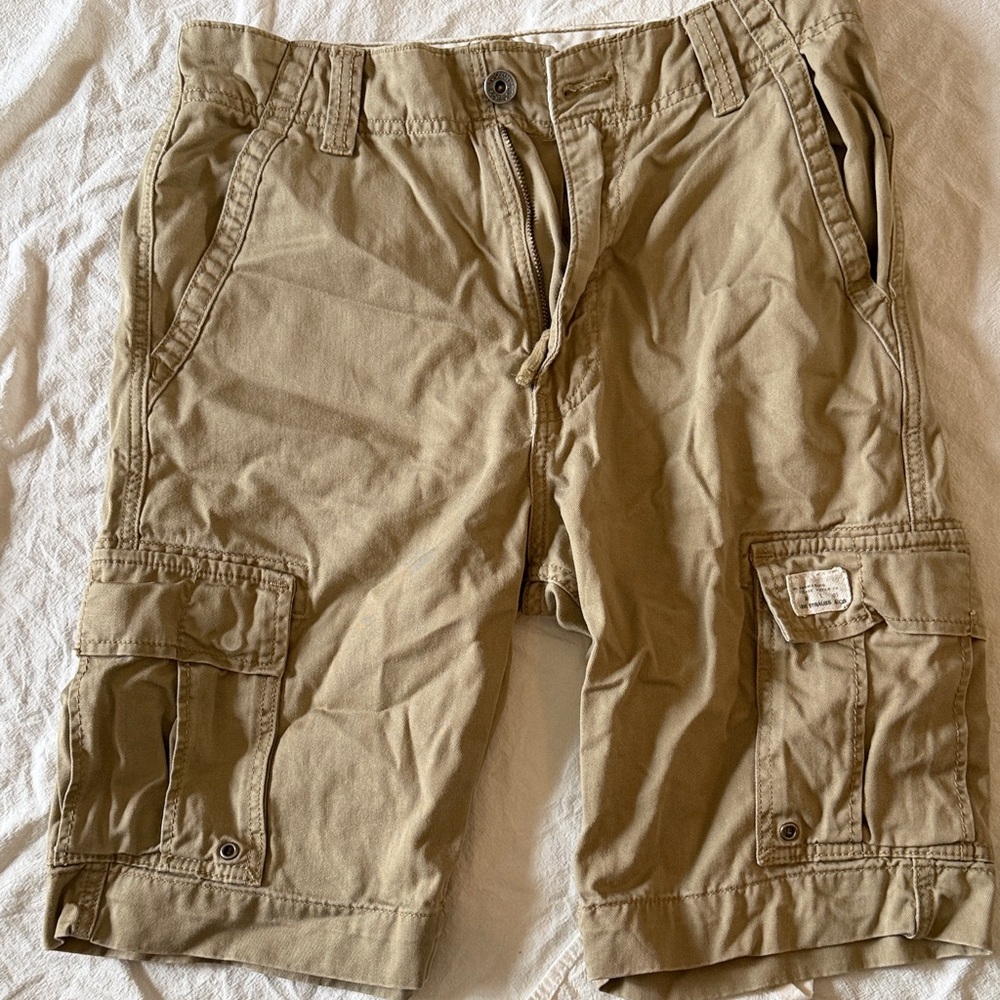 Levi's Khaki Cargo Shorts for Men size 31.
